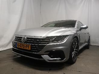  Volkswagen Arteon Arteon (3HAB) Hatchback 5-drs 2.0 TSI 16V 4Motion (DJHC) [206kW]  (04-=
2017/...) 2017/7