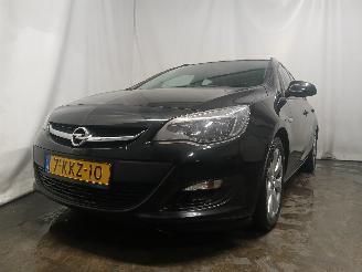 Vaurioauto  passenger cars Opel Astra Astra J Sports Tourer (PD8/PE8/PF8) Combi 1.7 CDTi 16V (A17DTE(Euro 5)=
) [81kW]  (10-2010/10-2015) 2013/5