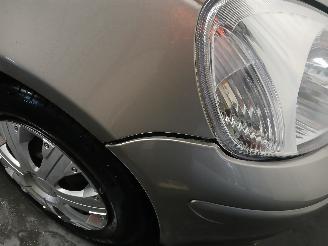 Toyota Yaris Yaris (P1) Hatchback 1.3 16V VVT-i (2SZFE) [64kW]  (04-2002/09-2005) picture 21