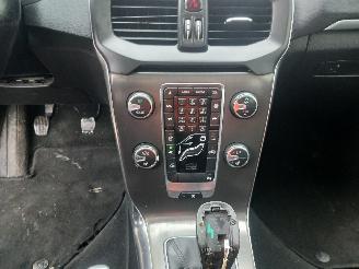 Volvo V-40 V40 (MV) Hatchback 5-drs 2.0 D4 16V (D4204T14) [140kW]  (05-2014/08-20=
19) picture 16