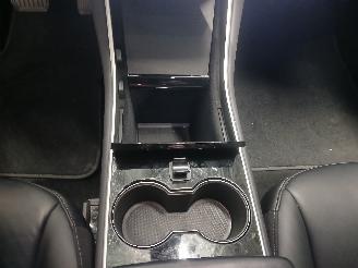 Tesla Model 3 Model 3 Sedan Long Range 72kWh (3D6) [192kW]  (01-2017/...) picture 18