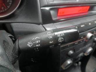 Mazda 3 3 Sport (BK) Hatchback 2.0i 16V (LF72) [110kW]  (10-2003/12-2009) picture 15