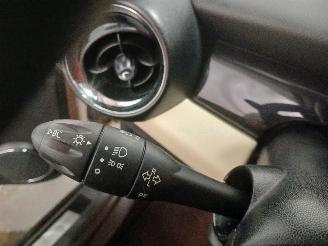 Mini Mini Mini (R56) Hatchback 1.6 16V Cooper (N12-B16A) [88kW]  (10-2006/02-201=
2) picture 13