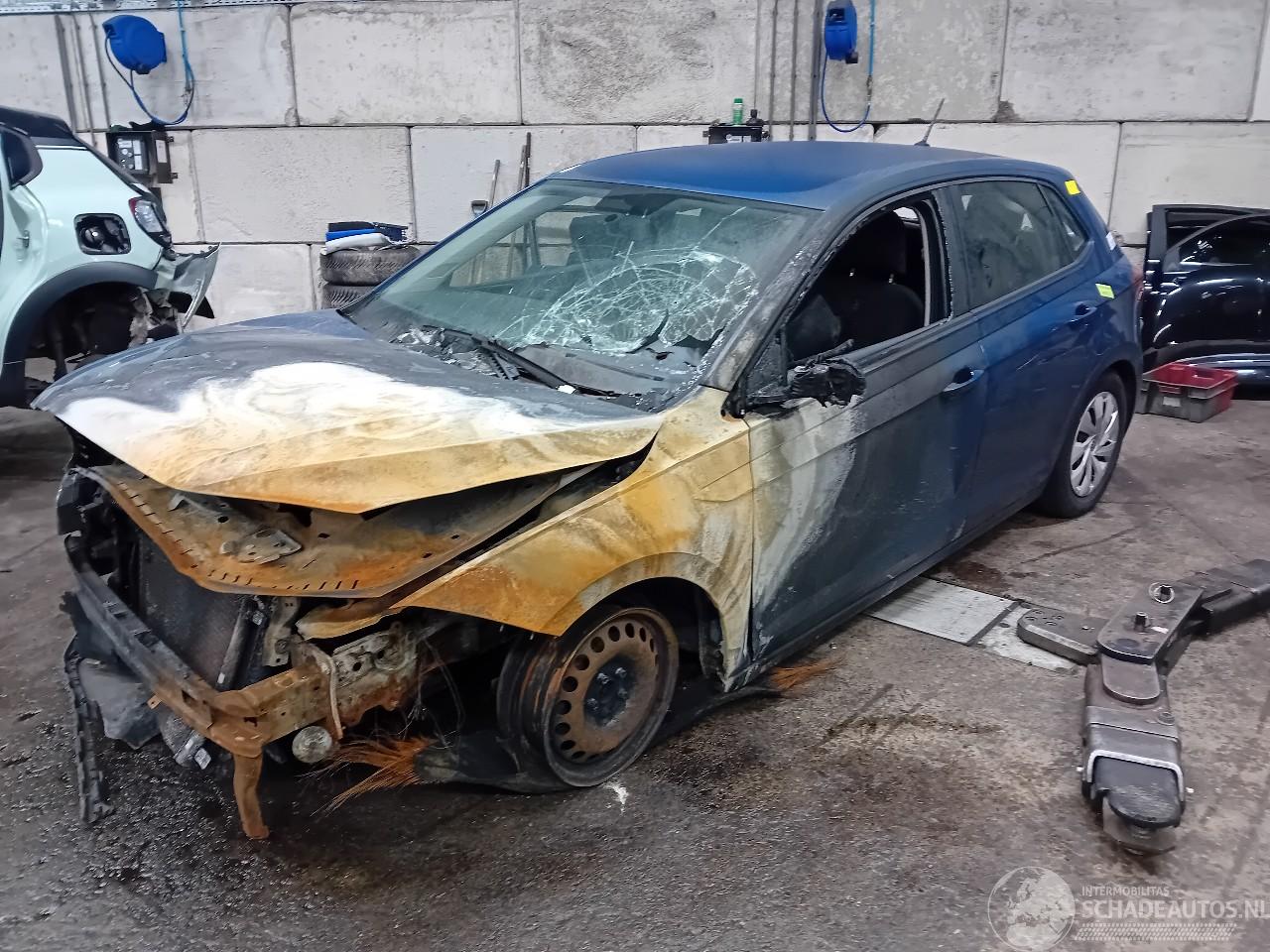 Volkswagen Polo Polo VI (AW1) Hatchback 5-drs 1.0 TSI 12V (DUSB) [70kW]  (06-2017/...)=