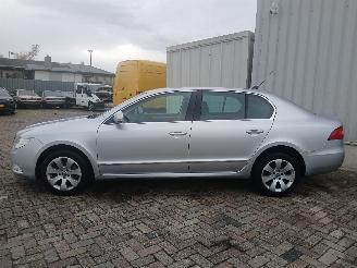 Skoda Superb Superb (3TAA) Hatchback 1.8 TSI 16V (BZB) [118kW]  (03-2008/05-2015) picture 4