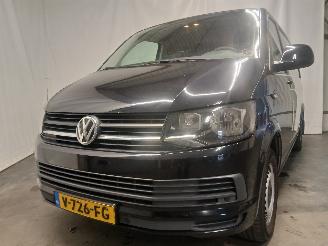 krockskadad bil auto Volkswagen Transporter Transporter T6 Van 2.0 TDI DRF (CAAC(Euro 5)) [103kW]  (04-2015/12-201=
9) 2015/10