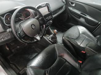 Renault Clio Clio IV Estate/Grandtour (7R) Combi 5-drs 1.5 Energy dCi 90 FAP (K9K-6=
08(K9K-B6)) [66kW]  (11-2012/08-2021) picture 12