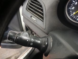 Renault Mégane Megane III Grandtour (KZ) Combi 5-drs 1.5 dCi 90 (K9K-834(K9K-H8)) [66=
kW]  (05-2009/04-2016) picture 13