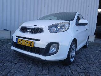 krockskadad bil auto Kia Picanto Picanto (TA) Hatchback 1.0 12V (G3LA) [51kW]  (05-2011/06-2017) 2012/7