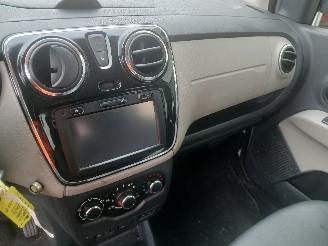 Dacia Lodgy Lodgy (JS) MPV 1.2 TCE 16V (H5F-402(H5F-C4)) [85kW]  (03-2012/...) picture 13