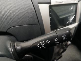 Toyota Yaris Yaris II (P9) Hatchback 1.3 16V VVT-i (2SZFE) [64kW]  (08-2005/11-2010=
) picture 15