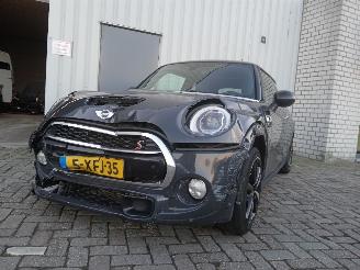 Schadeauto Mini Mini Mini (F56) Hatchback 3-drs 2.0 16V Cooper S (B48A20A) [141kW]  (12-201=
3/...) 2014/7