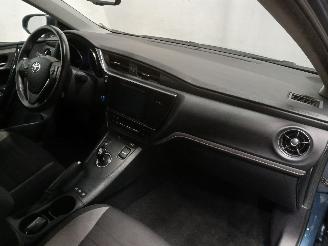 Toyota Auris Auris (E18) Hatchback 5-drs 1.8 16V Hybrid (2ZRFXE) [100kW]  (10-2012/=
03-2019) picture 8