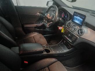 Mercedes Cla-klasse CLA Shooting Brake (117.9) Combi 1.6 CLA-180 16V (M270.910) [90kW]  (0=
1-2015/03-2019) picture 9