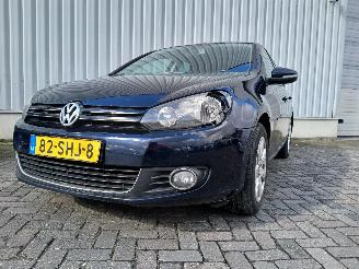 uszkodzony samochody osobowe Volkswagen Golf Golf VI (5K1) Hatchback 1.2 TSI BlueMotion (CBZB) [77kW]  (11-2008/11-=
2012) 2011/9