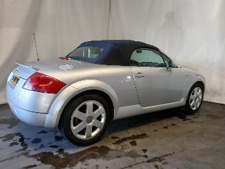 Audi TT TT Roadster (8N9) Cabrio 1.8 20V Turbo (AWP) [132kW]  (10-1999/02-2007=
) picture 6
