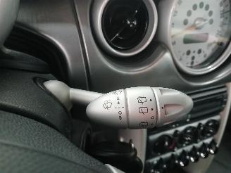 Mini Mini Mini One/Cooper (R50) Hatchback 1.6 16V Cooper (W10-B16A) [85kW]  (06-=
2001/09-2006) picture 9