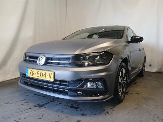 Damaged car Volkswagen Polo Polo VI (AW1) Hatchback 5-drs 1.0 TSI 12V (DUSB) [70kW]  (06-2017/...)= 2019/3