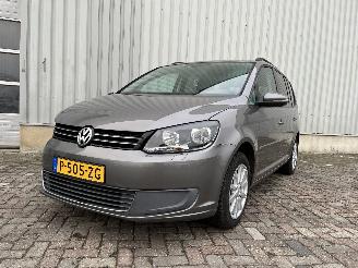 krockskadad bil auto Volkswagen Touran Touran (1T3) MPV 1.2 TSI (CBZB) [77kW]  (05-2010/08-2015) 2011/5
