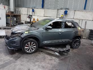 demontáž osobní automobily Volkswagen T-Roc T-Roc I SUV 1.0 TSI 12V BlueMotion (CHZJ) [85kW]  (07-2017/11-2020) 2018/11