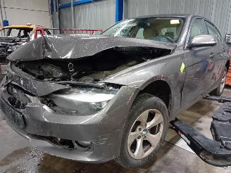 rozbiórka samochody osobowe BMW 3-serie 3 serie (F30) Sedan 320d 2.0 16V EfficientDynamicsEdition (N47-D20C) [=
120kW]  (11-2011/10-2018) 2012/5