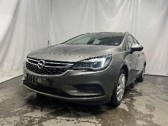 skadebil auto Opel Astra Astra K Sports Tourer Combi 1.6 CDTI 110 16V (B16DTE) [81kW]  (04-2016=
/08-2019) 1980/10