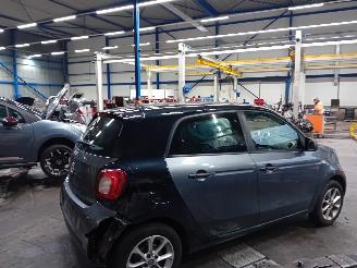 Smart Forfour Forfour (453) Hatchback 5-drs 1.0 12V (M281.920) [52kW]  (07-2014/...)= picture 3