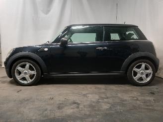 Mini Mini Mini (R56) Hatchback 1.4 16V One (N12-B14A) [70kW]  (11-2006/03-2010) picture 4