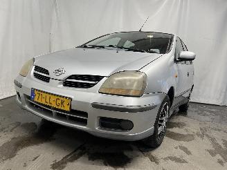  Nissan Almera Almera Tino (V10M) MPV 1.8 16V (QG18DE) [84kW]  (08-2000/02-2006) 2003/2