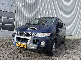  Hyundai H-200 H-1/H-200 Van 2.5 CRDi Powervan (D4CB) [103kW]  (08-2003/12-2007) 2006/3