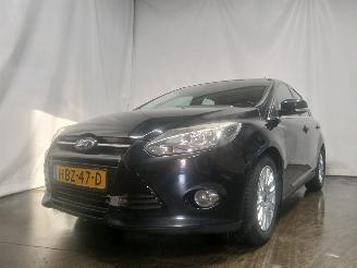 krockskadad bil auto Ford Focus Focus 3 Hatchback 1.6 EcoBoost 16V (JQDB(Euro 5)) [110kW]  (07-2010/05=
-2018) 2011/8