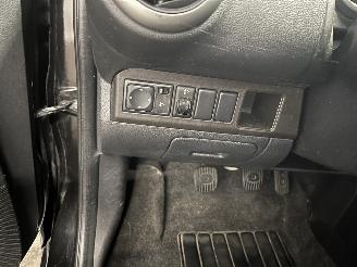 Nissan Note Note (E11) MPV 1.4 16V (CR14DE) [65kW]  (01-2006/08-2013) picture 21