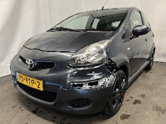 Vaurioauto  passenger cars Toyota Aygo Aygo (B10) Hatchback 1.0 12V VVT-i (1KR-FE) [50kW]  (07-2005/05-2014) 2011/7