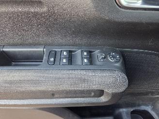 Citroën C3 Aircross Feel 1.2 automaat; Nieuw model! picture 20