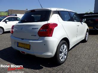 uszkodzony samochody osobowe Suzuki Swift 1.2 Comfort Smart Hybrid 2022/11