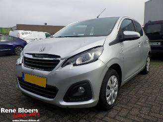 Damaged car Peugeot 108 1.0 e-VTi Active 5-drs Airco 2021/7
