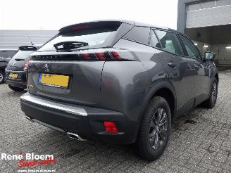 uszkodzony samochody osobowe Peugeot 2008 1.2 Puretech Active Pack Carplay 131pk 2022/10