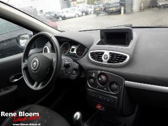 Renault Clio 1.2 Collection 75pk Airco picture 8