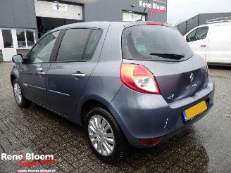 Renault Clio 1.2 Collection 75pk Airco picture 2