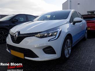 uszkodzony samochody osobowe Renault Clio 1.5 dCi Zen Airco 2020/11