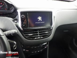 Peugeot 2008 1.2 PureTech Active Airco 5drs picture 16