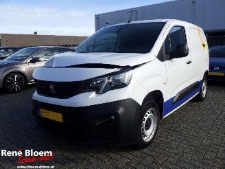 skadebil bedrijf Peugeot Partner 1.5 Blue HDI Premium 2021/12