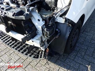 Peugeot 108 1.0 e-VTi Blue Lion picture 7