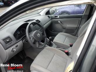 Volkswagen Golf 1.6 FSI Trendline picture 11