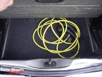 Seat Mii Electric Plus Aut 83pk 5drs picture 12