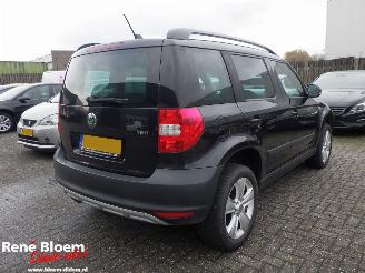 skadebil auto Skoda Yeti 1.2 TSI Comfort 5drs 2012/9