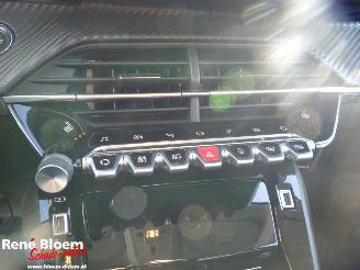 Peugeot 208 1.5 BlueHDi Allure Pack picture 17