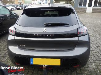 Peugeot 208 1.5 BlueHDi Allure Pack picture 3
