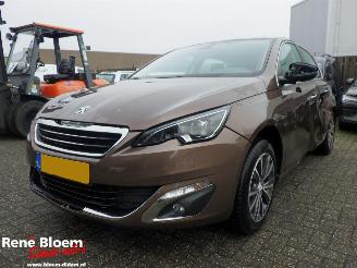 skadebil auto Peugeot 308 1.6 THP Premiere 2014/3
