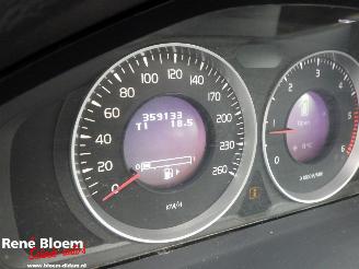 Volvo V-60 2.0 D3 picture 12